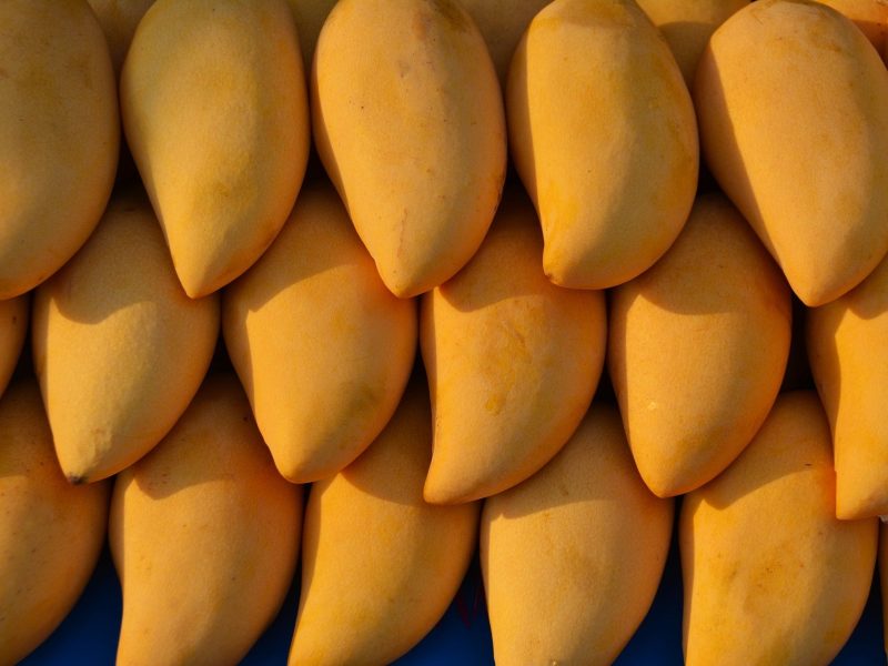 mangoes-1320111_1920